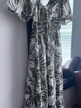 White and Olive Green plant 🪴 Print Dress